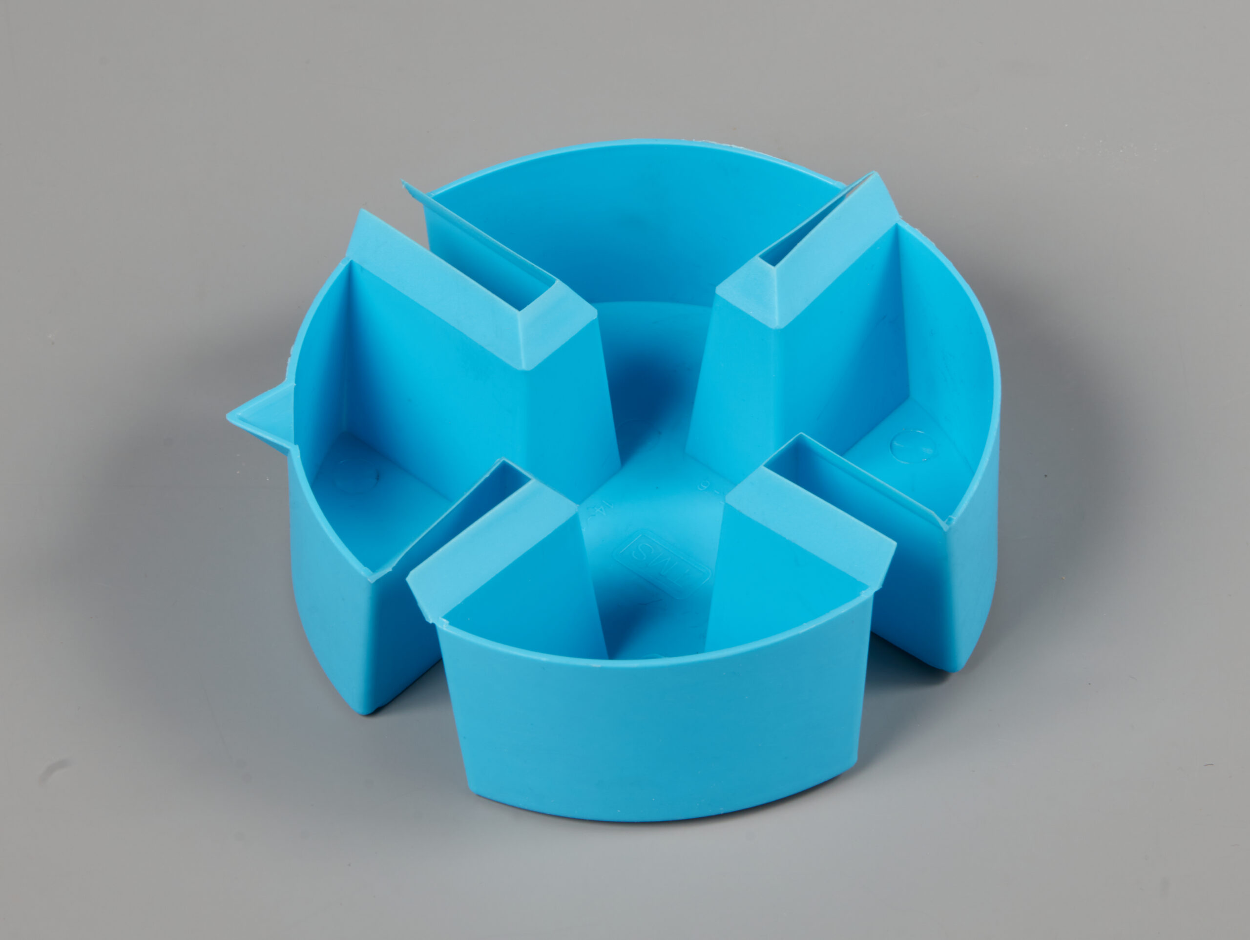 Oil collection cup elevator component