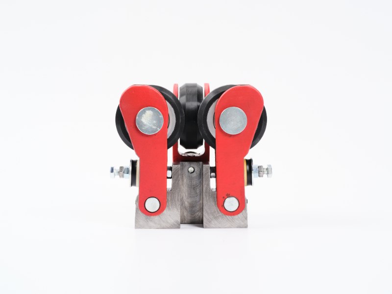 titreşim ve sesi azaltan yaylı yüksek hızlı makaralı paten